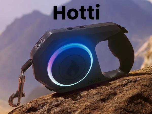 USB-C rechargeable heated leash provides convenient warmth for dog walks